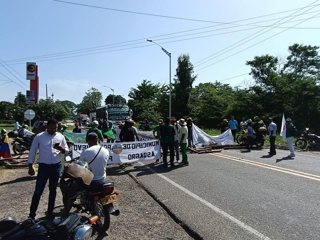 Bloqueo en Pital de Megua: Protestas afectan la movilidad en la Vía La Cordialidad 1 313fc854 d67f 486c b4e4 a93fd7e73f80