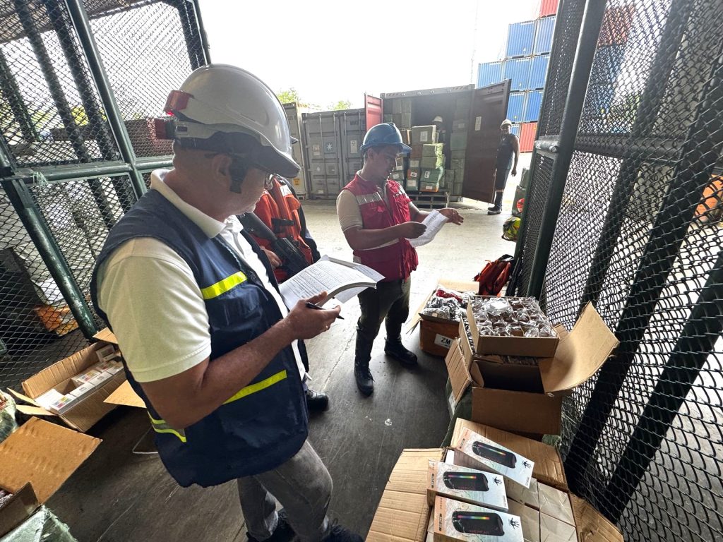 En Terminal de Contenedores de Buenaventura cae mercancia de contrabando avaluada en más de 5 mil millones de pesos 2 31a63d6e 10f8 4af3 b11d de0762342156