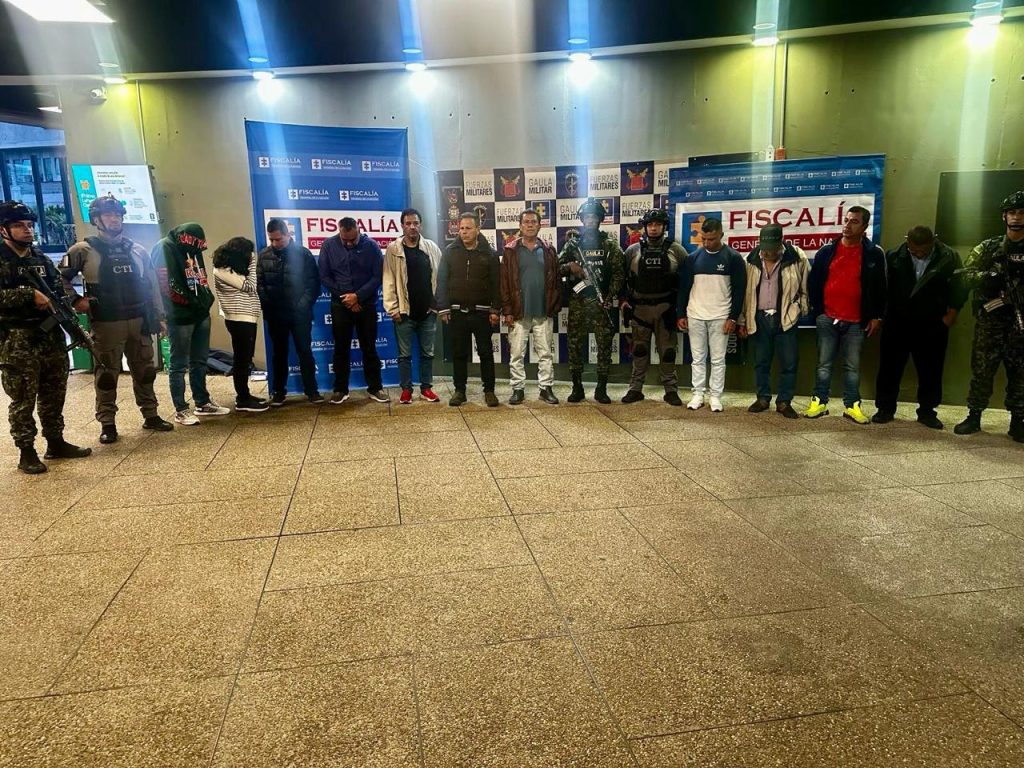 Ejército captura a 13 disidentes de las FARC en Bogotá con arsenal y dinero en efectivo 1 34fad48d a7e0 44ca 8c98 4778309ae632