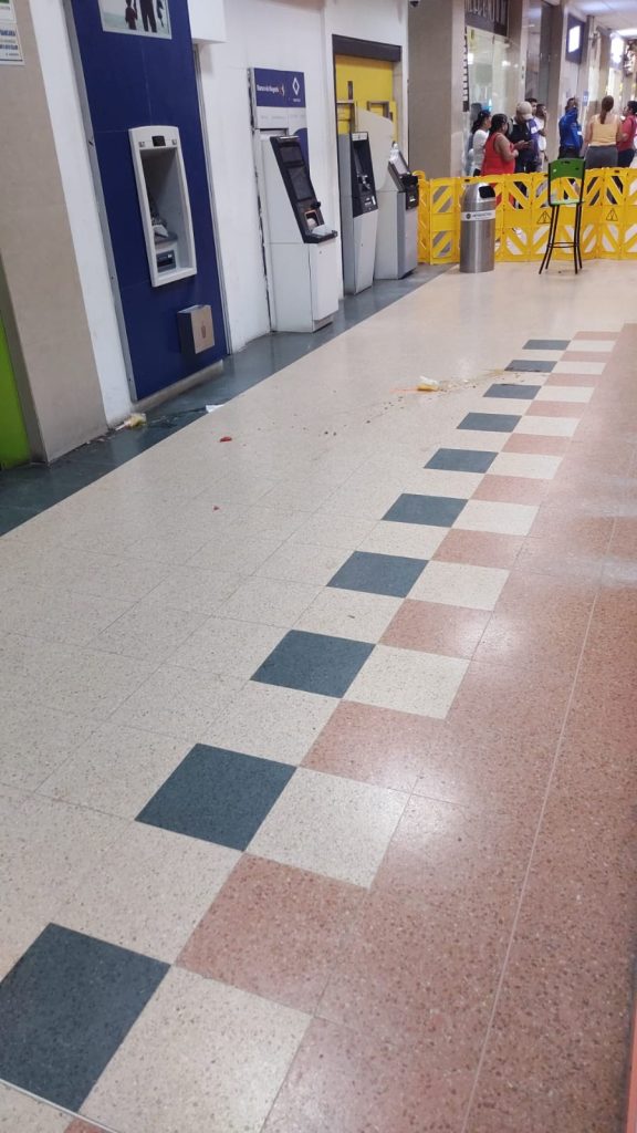 Intento de robo a carro de valores desata pánico en el Éxito Metropolitano de Barranquilla 4 420f960a 329d 4a61 9d5f 22807ac3c08b