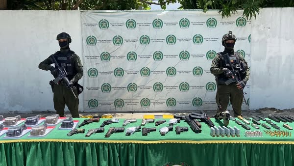 Golpe al crimen organizado en Barranquilla: Policía incauta arsenal y 208 kilos de cocaína del Clan del Golfo 5 500303599 1262726412521076 3844307563098665905 n