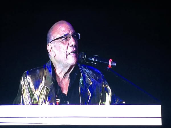 murió Nelson González "El emperador de la salsa", el alma de ‘Nelson y sus Estrellas’ 2 52823447 10213268654654314 8591611467491442688 n