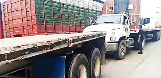 Bloqueo en el puerto de Barranquilla: trabajadores de la DIAN protestan contra despidos masivos en el país 1 5f1c2a97 6c82 4a11 9519 82ed31c67d5e 85 533x261 1