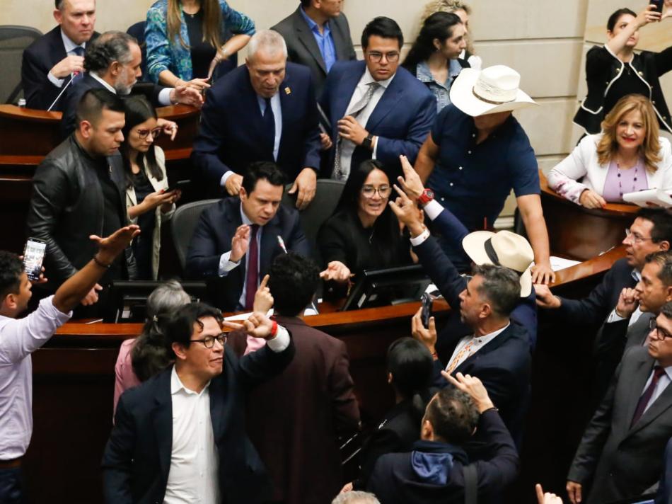 Escándalo en el Senado: Benedetti denuncia fraude en votación de la consulta popular y anuncia acciones legales 2 68251c3e8e1fd