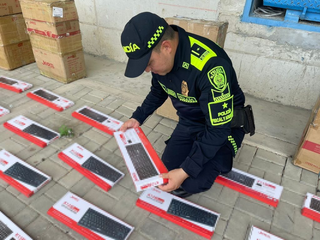 En Santa Marta se logró la aprehensión demás de 1.000 unidades de artículos de procedencia extranjera 2 99569c8c 4990 4de8 b3fe 0694494a4b1d