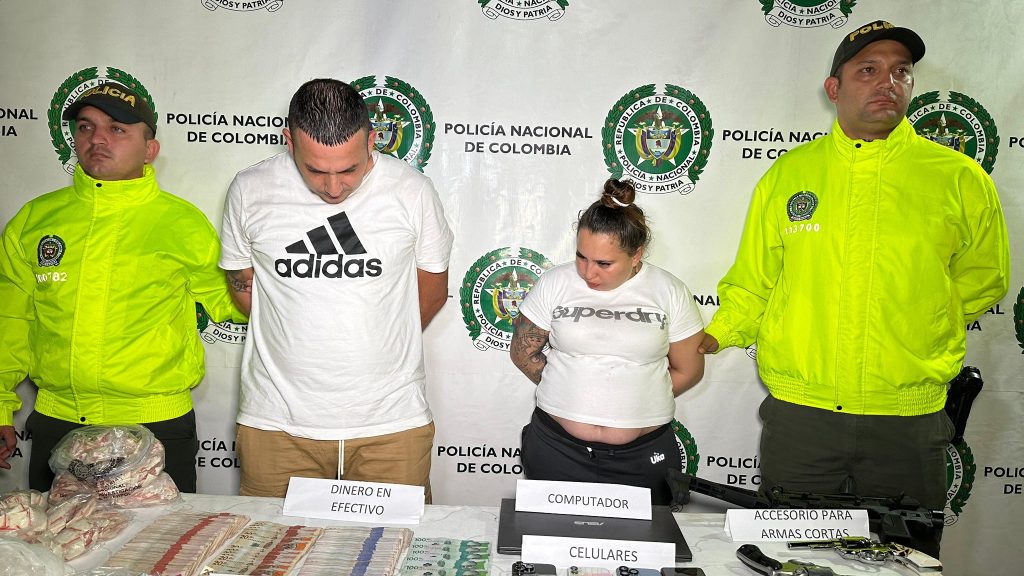 Cae alias ‘La Burra’ en Floridablanca: duro golpe al narcotráfico aliado del ELN 1 GrWv37wWAAAp b2