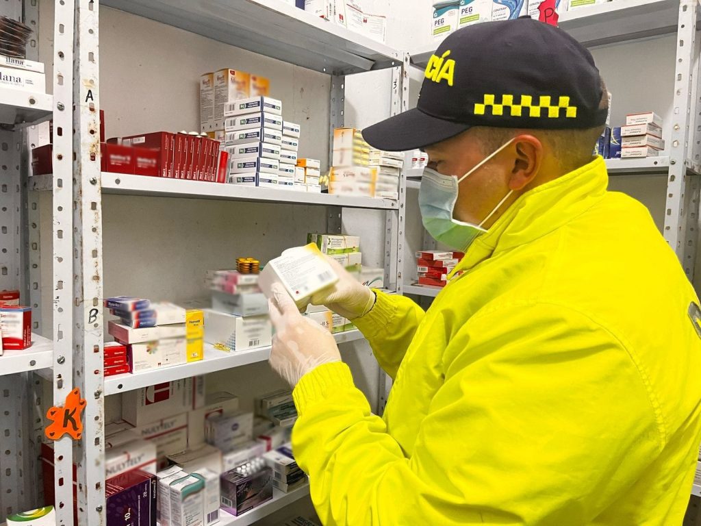 El veneno disfrazado de cura: incautan más de 22 mil medicamentos ilegales en el centro de Barranquilla 1 Medicamentos 3