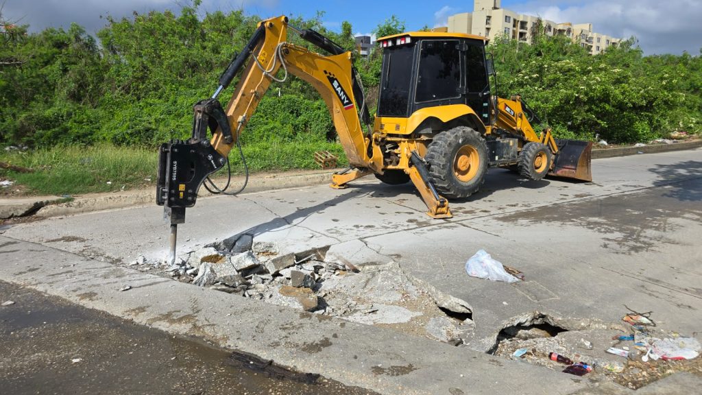 Distrito inicia intervención en accesos al puente sobre el arroyo León en Caribe Verde 3 Puente Caribe Verde 1
