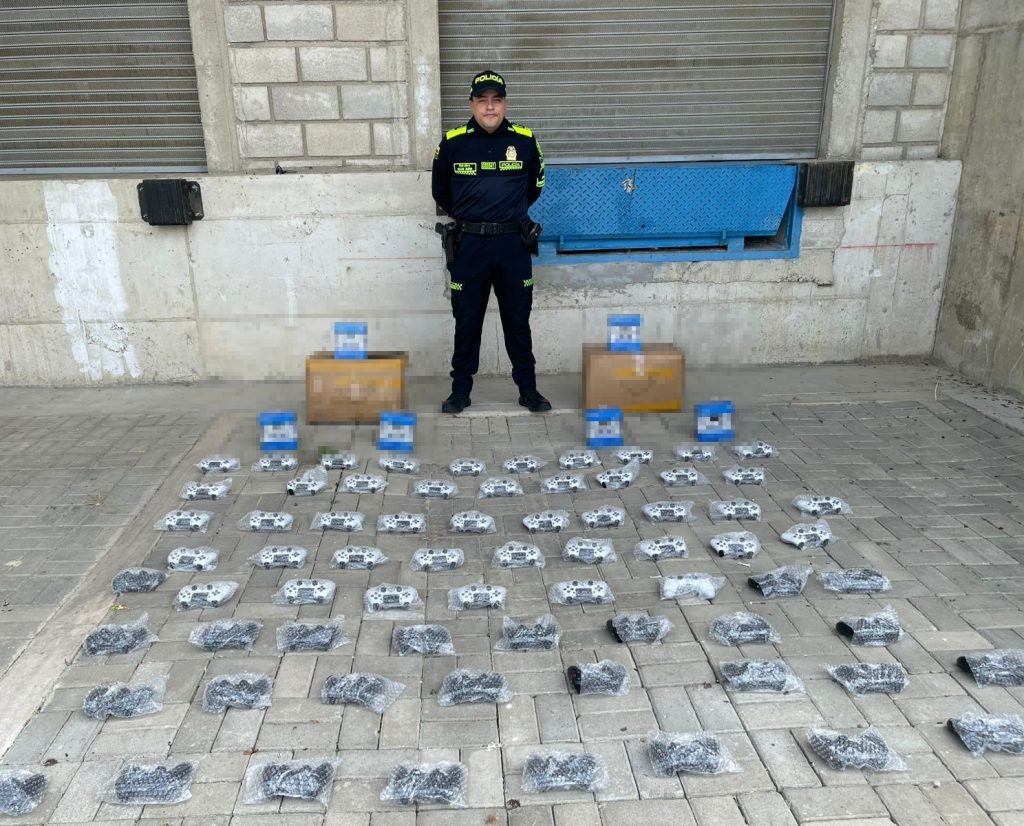 En Santa Marta se logró la aprehensión demás de 1.000 unidades de artículos de procedencia extranjera 1 c53f9599 9e55 4ec3 9d6e 5b99f78fe2ad
