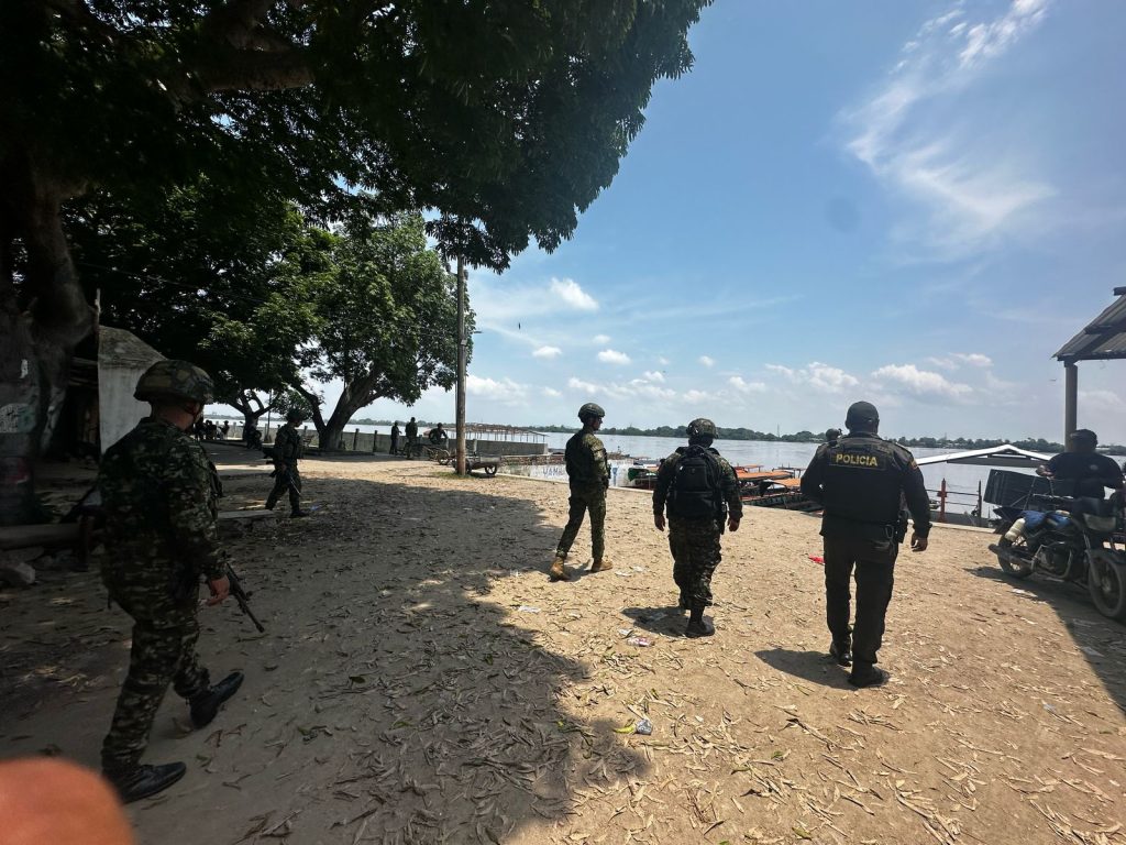 Policía y Ejército Nacional realizan patrullajes conjuntos en el sur de Bolívar 1 dabf01a6 4f89 4503 8578 a252eab0a534