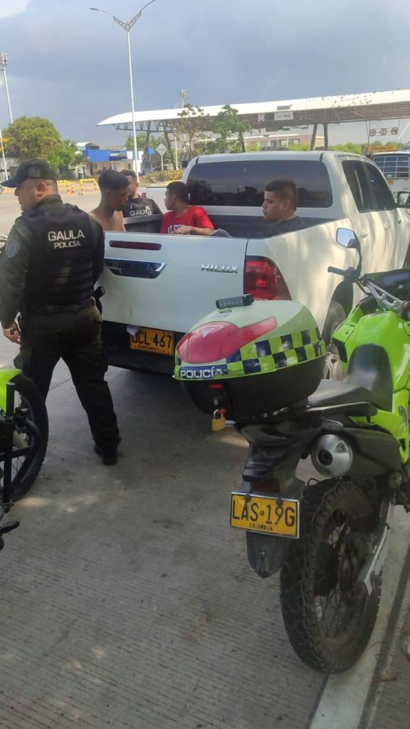 Capturan a 8 personas en medio de allanamiento del Gaula en el barrio Villanueva de Barranquilla 3 dc47e946 d0a5 4d9d a6f2 c1e9f6efd16f