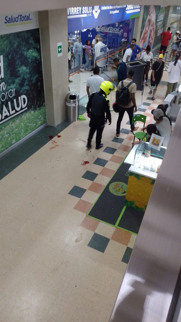 Intento de robo a carro de valores desata pánico en el Éxito Metropolitano de Barranquilla 2 f0dca906 9d34 41b5 83cb 72a17bf1d366