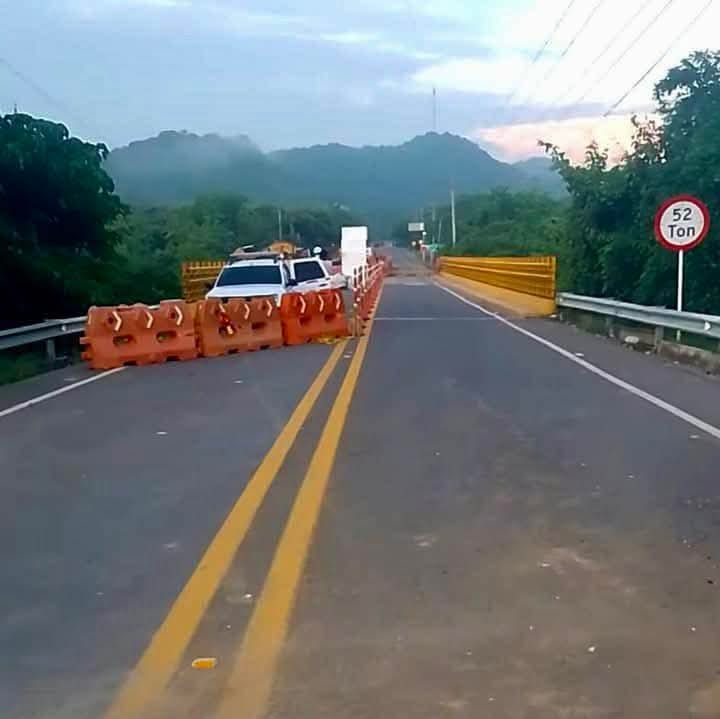 Habilitan un carril en la vía al mar en el sector El Sombrero Vueltiao 1 04cb89c2 5486 470d 989d ff234675919c