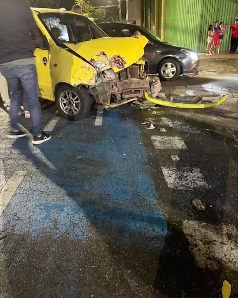 Accidente entre taxi y camioneta deja varios lesionados en el sur de la ciudad 1 505894059 1190952466404894 9171374572759143352 n 1