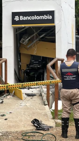 Delincuentes usaron explosivos para robar cajero automático en Juan de Acosta 2 506813832 10078648922219250 4656881862105041909 n
