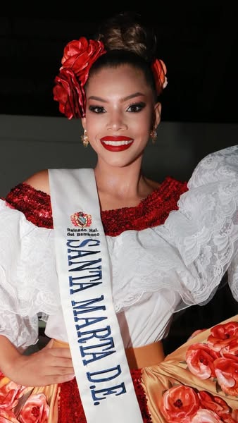 Santa Marta brilla en el Reinado Nacional del Bambuco 2025: Yireisi Elena Zapata es la nueva Virreina Nacional 8 514060123 10161940118268207 4543412591523557924 n