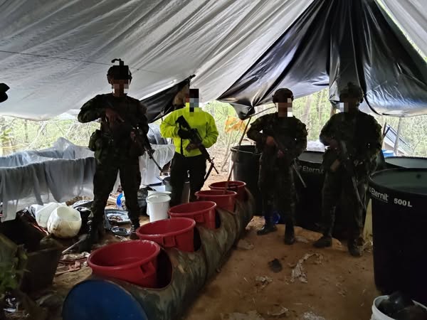 Golpe al ELN en Norte de Santander: Ejército y Policía desmantelan laboratorios de droga 1 514443643 1045665787767078 9904193395143515 n