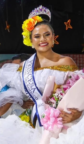 Santa Marta brilla en el Reinado Nacional del Bambuco 2025: Yireisi Elena Zapata es la nueva Virreina Nacional 7 514767065 1049514880637011 6597947770583097460 n