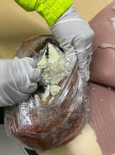 ¡El narco-bebé era de látex! Capturan a mujer con “embarazo de cocaína” en Cali 3 7ba5d644 e063 4630 af3a 21c5c22451fa