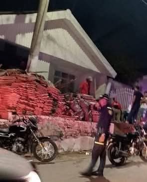 Asesinan a tiros a un hombre en terraza de peluquería en el barrio El Valle, Barranquilla 1 7d96ef22 f4e5 4e12 b23a 603a8a20b69a