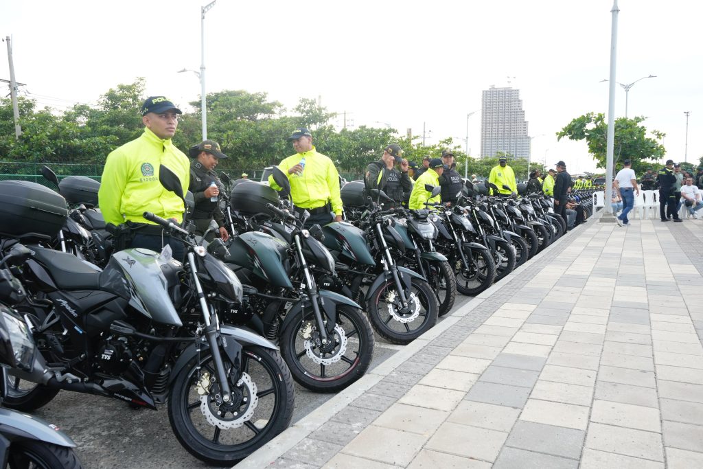 Barranquilla acelera en seguridad: 87 nuevas motos para la Policía, con un mensaje claro del alcalde Char 3 87 motos para fortalecer capacidades de Policia 3