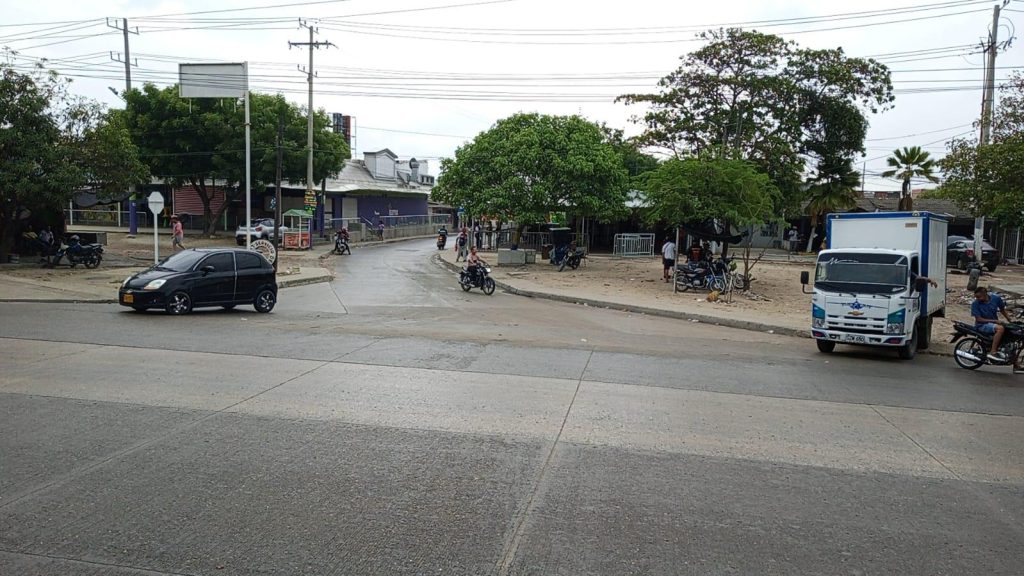 Soledad en vilo: panfletos extorsivos paralizan el transporte informal en pleno miedo colectivo 2 Entrada al barrio Las Trinitarias