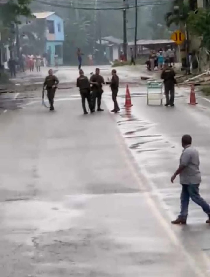 Ataque con explosivos a subestación de Policía en Puerto Valdivia, Antioquia 2 GtZ4qgYWMAA vnQ 1