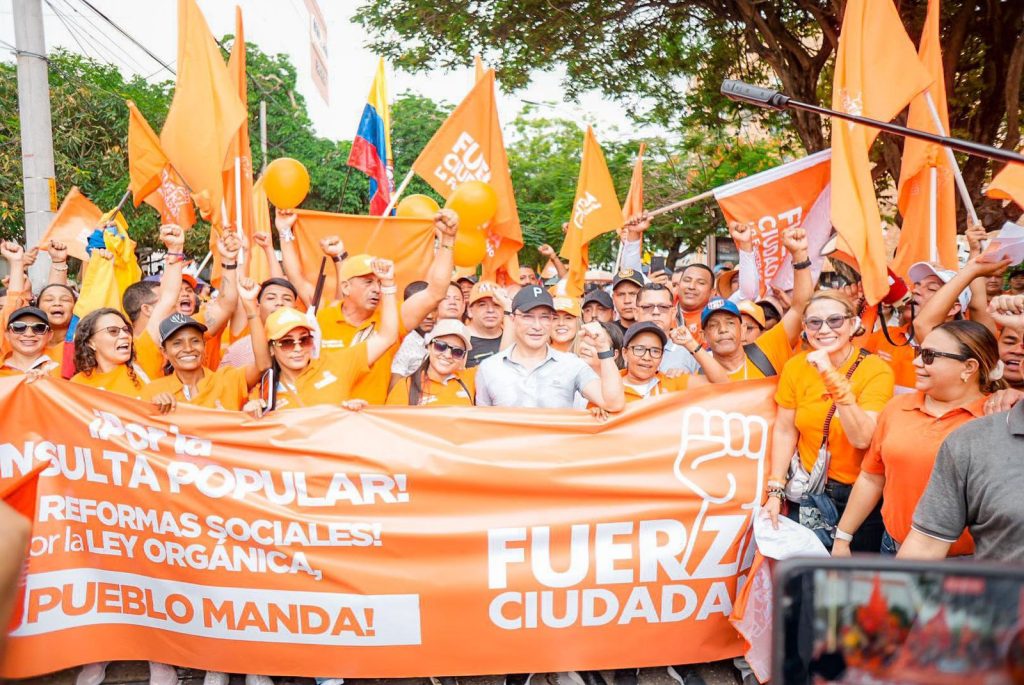 "O avanza el cambio o regresan los mismos de siempre”: Carlos Caicedo en respaldo a las reformas y la justicia social 4 IMG 20250611 WA1526