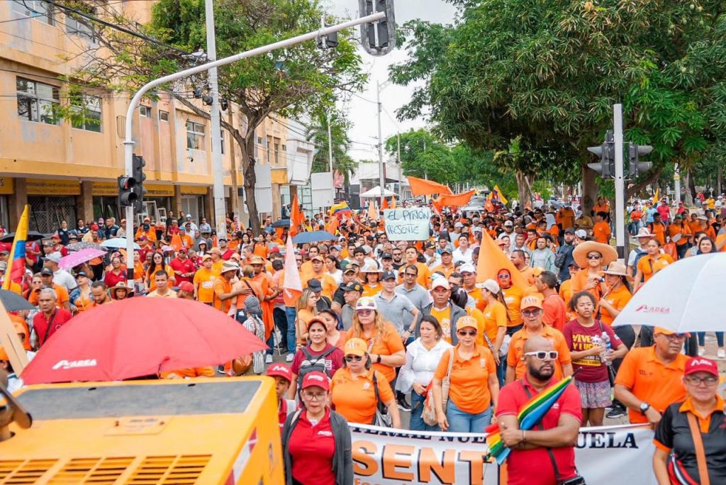 "O avanza el cambio o regresan los mismos de siempre”: Carlos Caicedo en respaldo a las reformas y la justicia social 2 IMG 20250611 WA1529