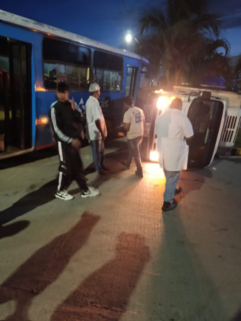 Varios heridos deja accidente de tránsito vía a Juan Mina 2 IMG 20250620 WA0065 1