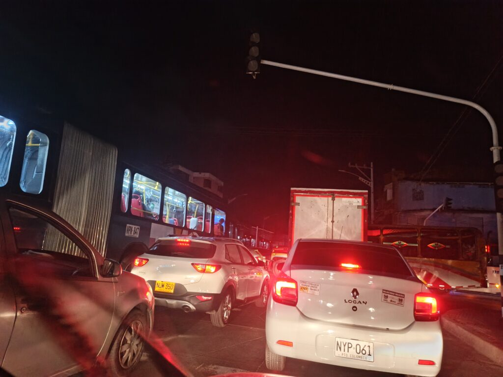 Restablecido el servicio de energía en Barranquilla tras evento técnico en subestaciones la noche del martes 1 IMG 20250617 191139 569 1024x768 1
