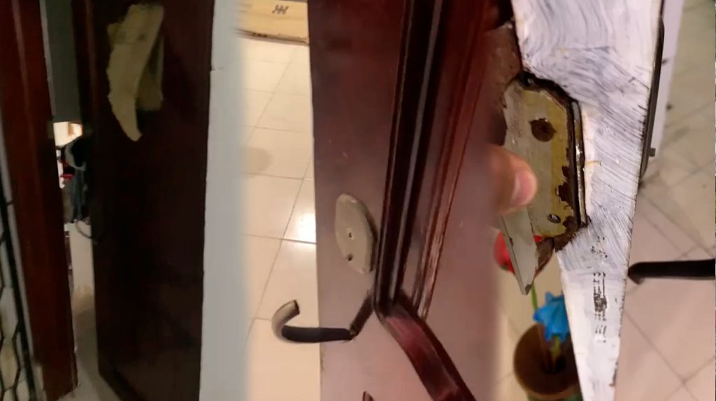 Vecinos del norte de Barranquilla viven en miedo por un residente violento que amenaza con armas 2 Puerta