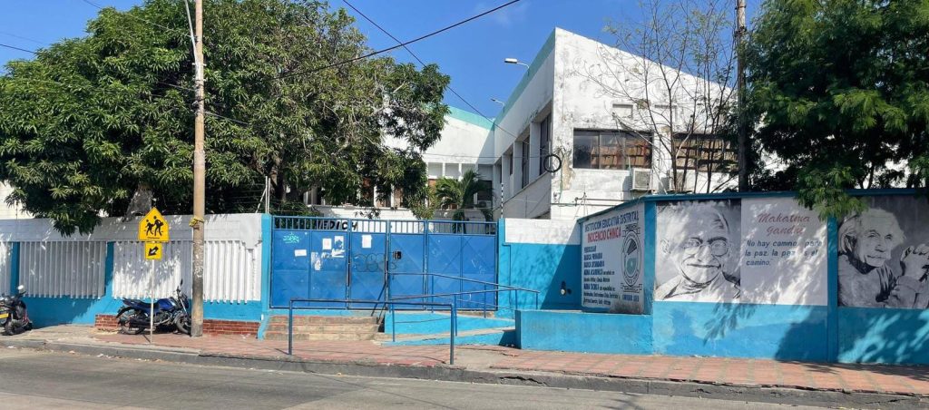 Robo en colegio de Barranquilla: delincuentes amarraron al vigilante y se llevaron 19 computadores 1 2575ac34 611e 49cb 9c42 9683c00a28da