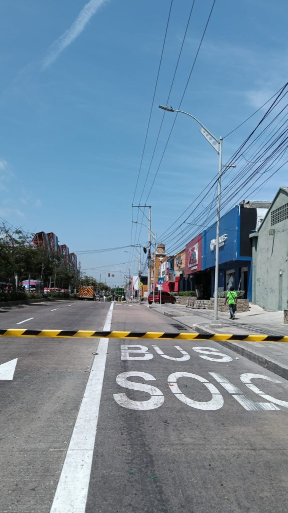 Alerta vial en Barranquilla por derrame de pulpa de mango en vía concurrida 6 32667129 8d51 43a8 9254 d636710c51ef