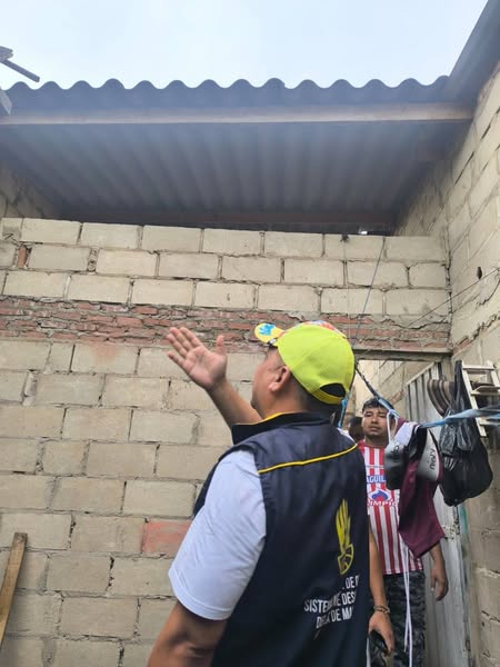Emergencia por fuertes brisas en el barrio Los Cristales, Malambo 2 515441517 1540241640669272 4760336377367811320 n