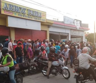 Indignación en Barranquilla: Cajera herida de bala en ataque extorsivo en el barrio La Paz 1 518007752 760400489662848 1542484307616741329 n 1