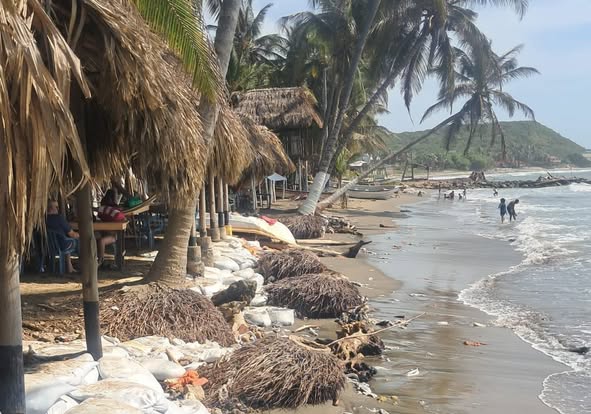 Retraso en licencia ambiental frena espolones en Santa Verónica: comunidad exige respuesta del Gobierno 1 518149356 1158142779673494 1539458054712985142 n