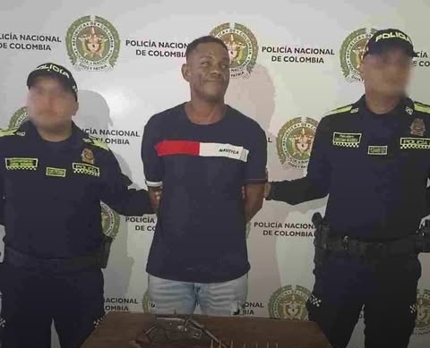 Tres capturados en Cartagena por porte ilegal de armas en ofensiva policial contra la criminalidad 1 521745583 18485271562068404 6152693221199412519 n