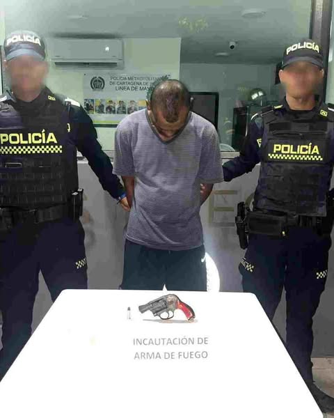 Tres capturados en Cartagena por porte ilegal de armas en ofensiva policial contra la criminalidad 2 521957863 18485271571068404 8625774335095012663 n