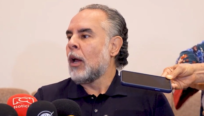 MinInterior advierte: "No podemos repetir los errores del proceso de paz de Santos con 'Los Costeños' y 'Los Pepes'" 1 676dfb25 c3a3 45a5 b8ba ba6d238166f2 160