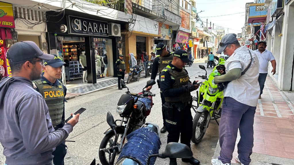Golpe a la delincuencia en Bolívar: 21 capturados y fuerte incautación de material de guerra 7 67df1223 0055 4478 a361 ff9ab9e8e9c1