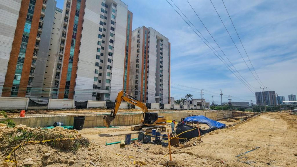 Un año de polvo, ruido y promesas: el Corredor Universitario que asfixia a comerciantes y vecinos 1 68225a2115b22.r d.1333 1000 0