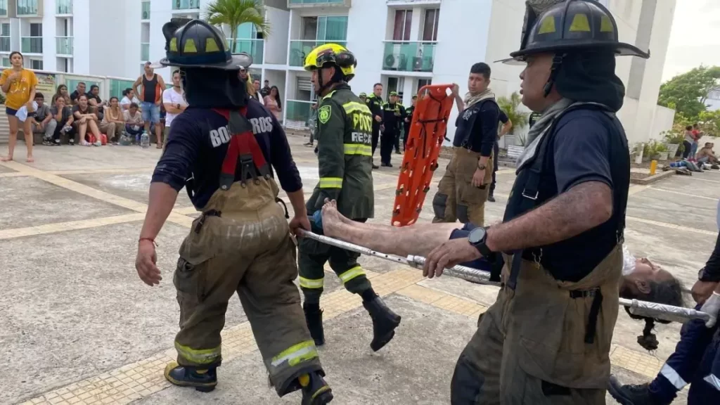 Tragedia en Barranquilla: ascienden a cuatro los fallecidos por incendio en Flores del Recreo 1 687e48b16e1cc.r d.683 324 0