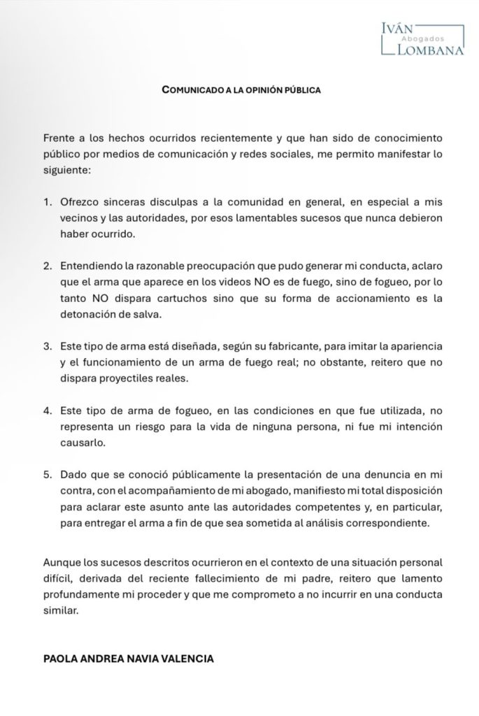 Mujer que disparó al aire desde un balcón en Bogotá ofrece disculpas 2 Gv5S2RzXUAADdxY