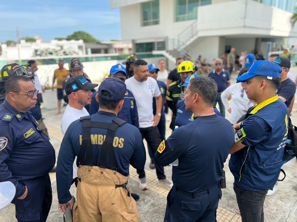 Alejandro Char se pronuncia tras incendio en Flores del Recreo: “Lamentamos profundamente esta tragedia” 3 GwT4bF2XAAA8tWZ