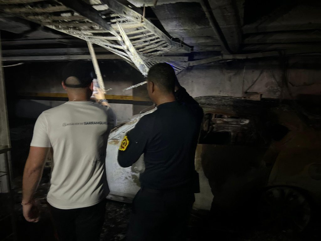 Alejandro Char se pronuncia tras incendio en Flores del Recreo: “Lamentamos profundamente esta tragedia” 2 GwT4bFzWgAARpni