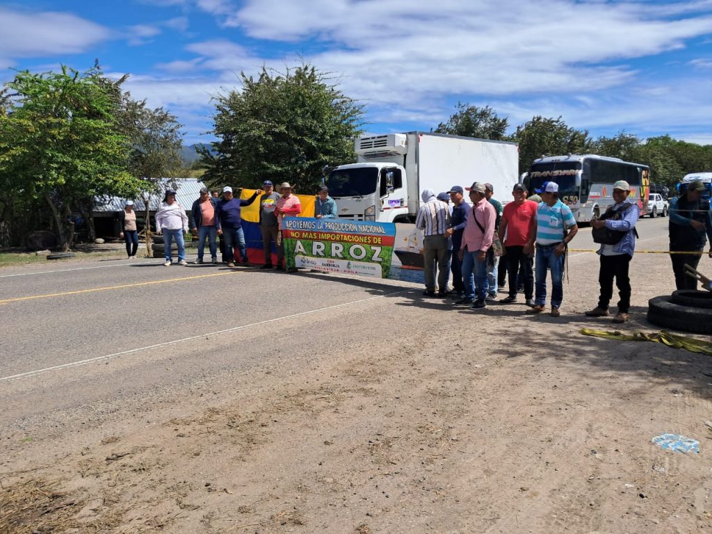 Se intensifica el Paro Arrocero en Colombia: aumentan bloqueos y no hay diálogo con el Gobierno 2 IMG 1