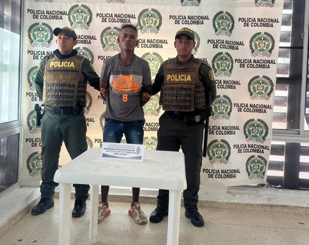 Golpe a la delincuencia en Bolívar: 21 capturados y fuerte incautación de material de guerra 4 fd5571c3 3273 4cdb b0f4 2c31b971f575