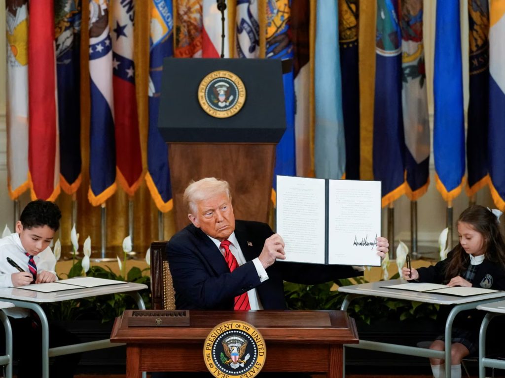 EE.UU. | Corte Suprema autoriza a Trump reanudar desmantelamiento del Departamento de Educación 1 ffc49f52 3c34 4588 bb45 148bb32693ed