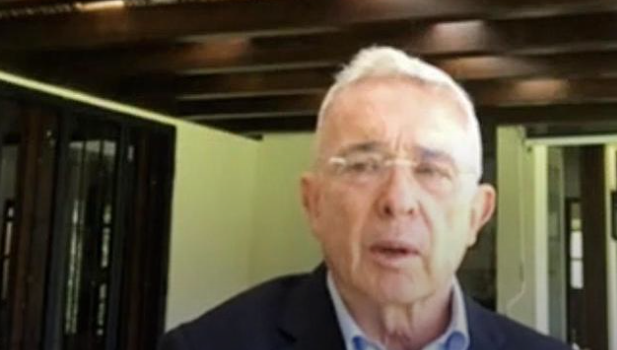 Jueza declara al expresidente Uribe como cerebro de red de sobornos y fraudes judiciales 1 image 15